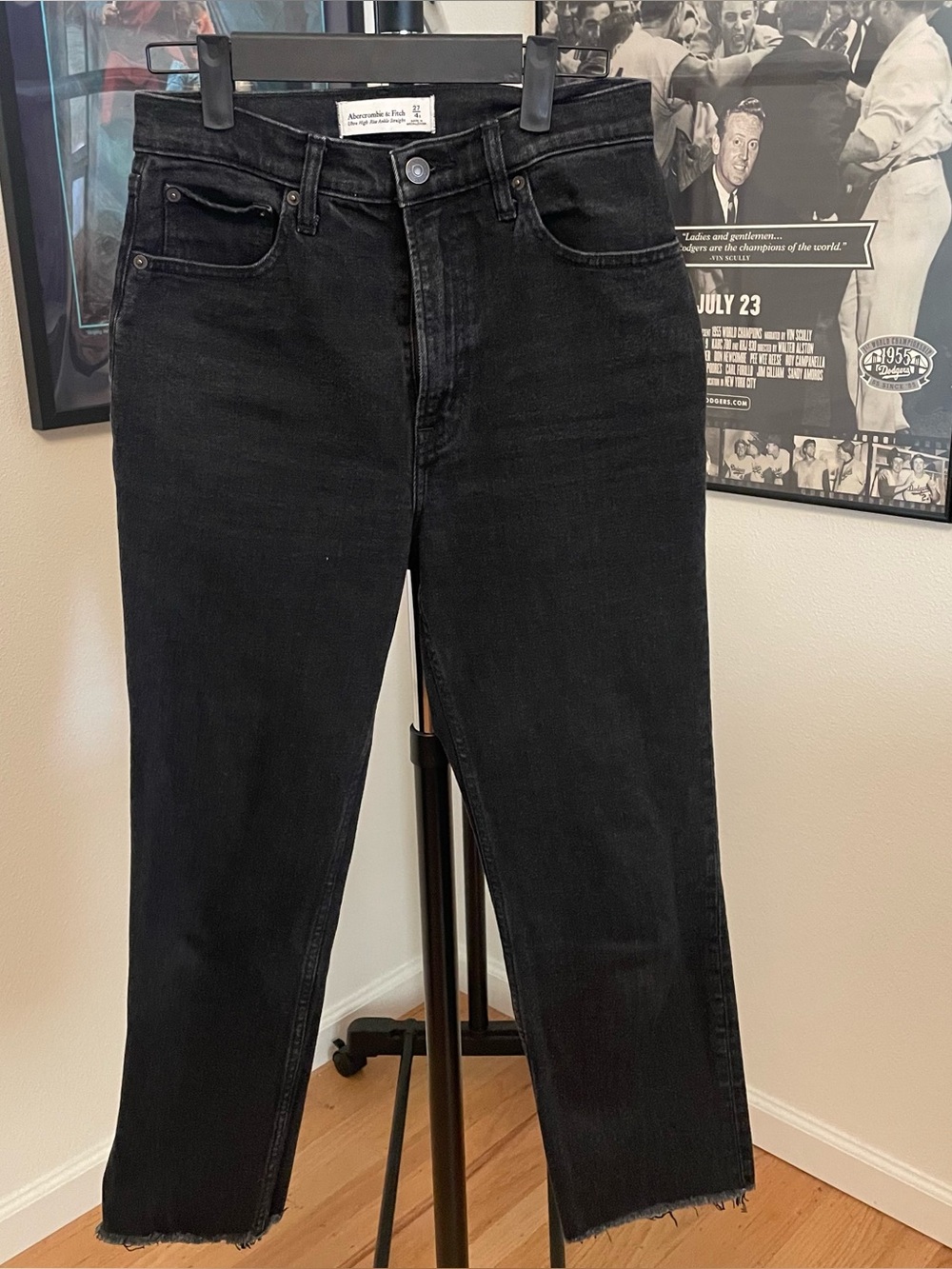 Abercrombie & Fitch Jean women’s size 27/4s